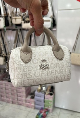 Benetton BNT 1788 El Omuz Çantası